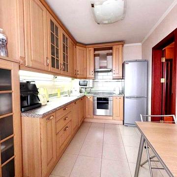 Продам 4х комнатную квартиру в Нагорном районе