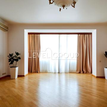 Паторжинського вул., 14