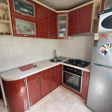Продам 2 к.из.кв. , Салтовка, метро