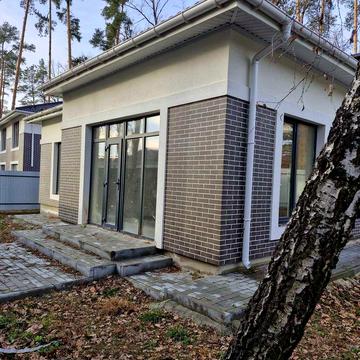 Одноповерховий будинок з чистовими роботами. В лісовому гаю м. Бучи