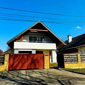 Сучасний двоповерховий будинок у котеджному містечку, с. Чайки!