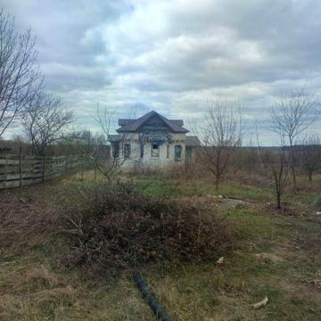 Двухповерховий будинок