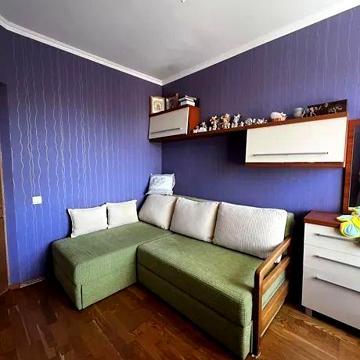 Продаж  квартири. Біля лікарні і Парку.