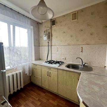 Продам 1 кімнатну квартиру по вулиці Вадима Гурова 43.