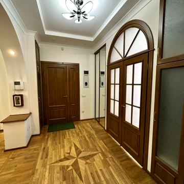 Продаж 4 кімнатної квартири навпроти Вінегрета