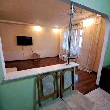 Продам 3х комнатную квартиру Щорса 125/1