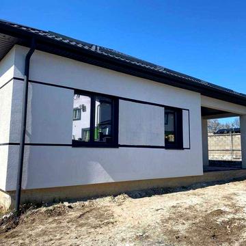 Американка в районі Екватору всі комунікації міські