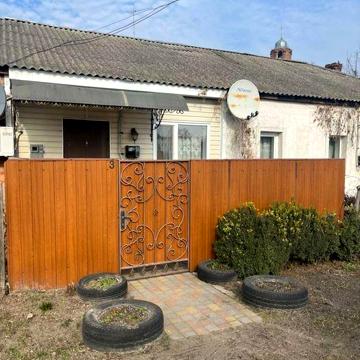Продам Дом Ичня 2 комнатная