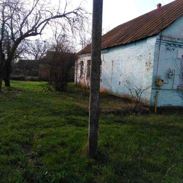 Продається будиночок, у селі Леонівка.