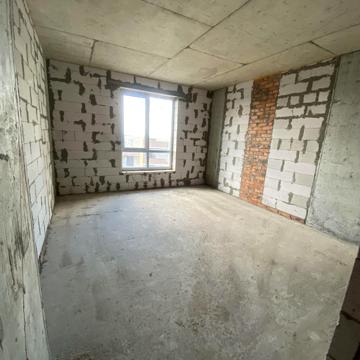 Домбровського вул., 3