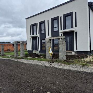 Продам дуплекс на Царському селі