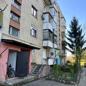 Однокімнатна 38м2 Берегово Лева 11-А