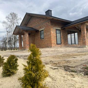 Будинок в Мощеній
