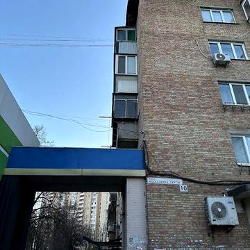 Продаж 3к Квартира Сергія Москаленка (Красовського) вулиця