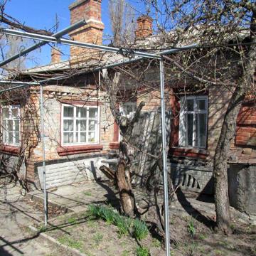 Продам пів будинку з окремим входом вул. Шевченко, р-н 2 школи