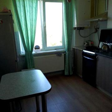 Продаж 3к Квартира Хоткевича Гната вулиця