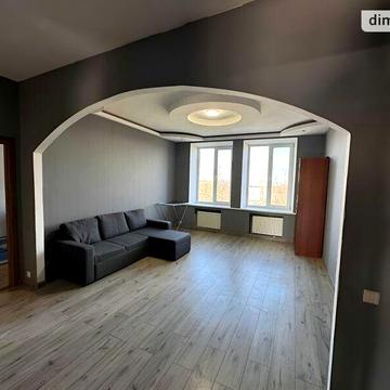 Продаж 3к Квартира Першотравнева (Велика Корениха) вулиця