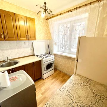 Олексія Вадатурського вул., 61