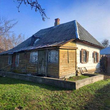 Продам будинок в центрі міста Остер.