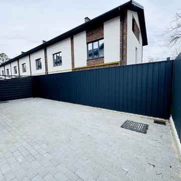 БЕЗ КОМІСІЇ, кутовий таун, 130м2, вул. 8 березня, іпотека ТАК