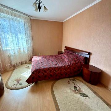 Здається 2 кімнатна новобудова вул.Відінська