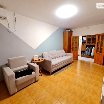 Продаж 3к Квартира Академіка Корольова вулиця