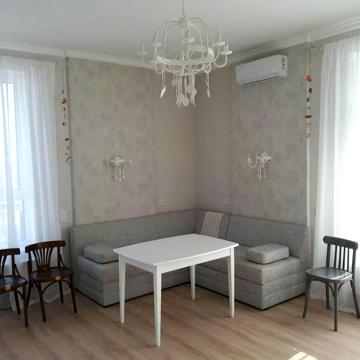 Лесі Українки бульв., 7-В