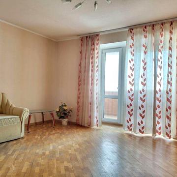 Продаж великої 3 к.кв на Острожського, 59.