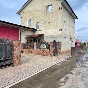 Житловий будинок