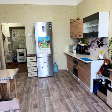Миру вул., 30