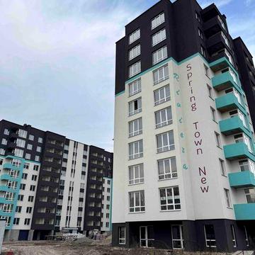 Велика 1к на Виставці, можна перепланувати в двокімнатну, переуступка