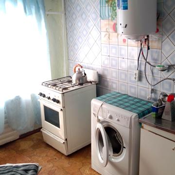 Червона Гірка вул., 37