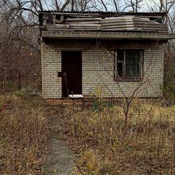 Дача, будинок, земельна ділянка