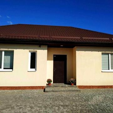 Продам будинок у Підгородному.