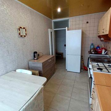 Здається 2к квартира на Мотелі