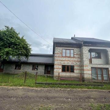 Продається будинок в с. Підплеша Тячівський р-н