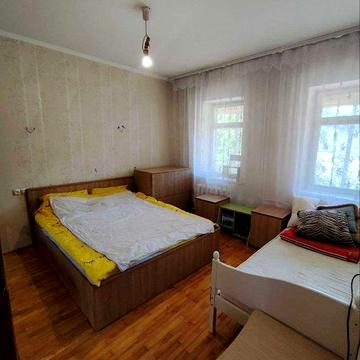 Продам 2-х поверховий БУДИНОК в Єреванському кварталі!