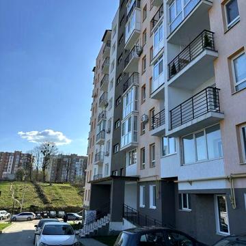 Продаж 2х кім квартири без ремонту Руська