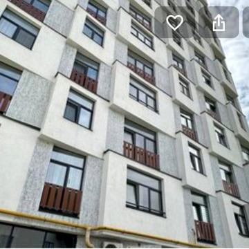 Професора Івана Ковалика вул., 1