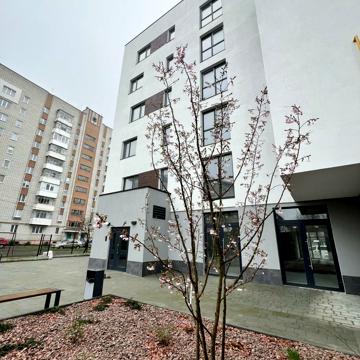 Повітряна вул., 80