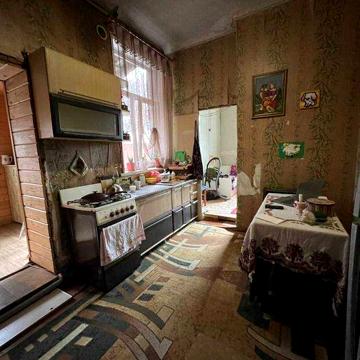 Продаж 2-кімнатної  квартири на землі по вул. 2-га Залізнична