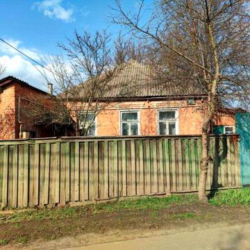 Продам будинок в Дергачах по вулиці Садовій.