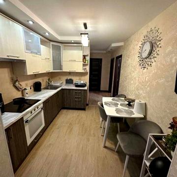 Продам 3 кімнатну квартиру на Леваневського