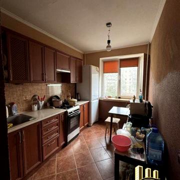 Продаж / Квартира / вул. Шафаріка П., Личаківський район, Львів