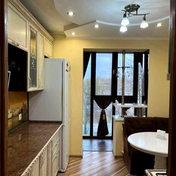 Продам, 2 кімнатну квартиру, р-н ПХЗ, вул.Сташкова 11А