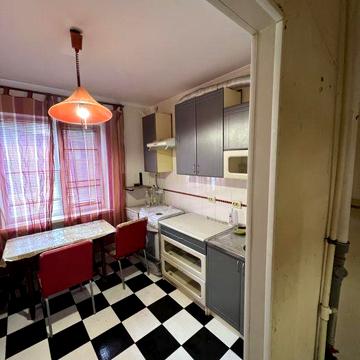 Продаж 3х кімнатна квартира з гаражем!!!