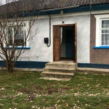 Продаю житловий будинок в мальовничій місцевості