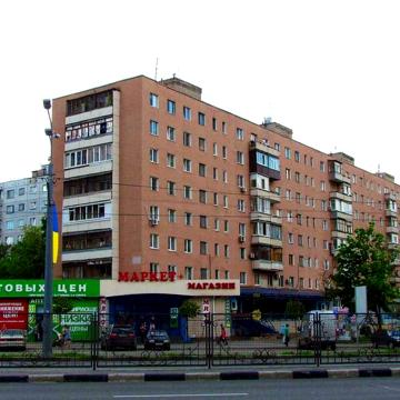 Аерокосмічний просп. (Гагаріна), 72