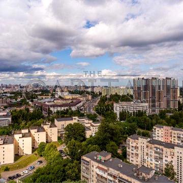 ПОЛУПЕНХАУС видовой в Голосеево, на Максимовича 3г! Автономне живлення ЖК 4 сезона