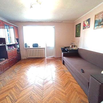 Продаж трикімнатної квартири 70 кв м в центрі Вишневого.